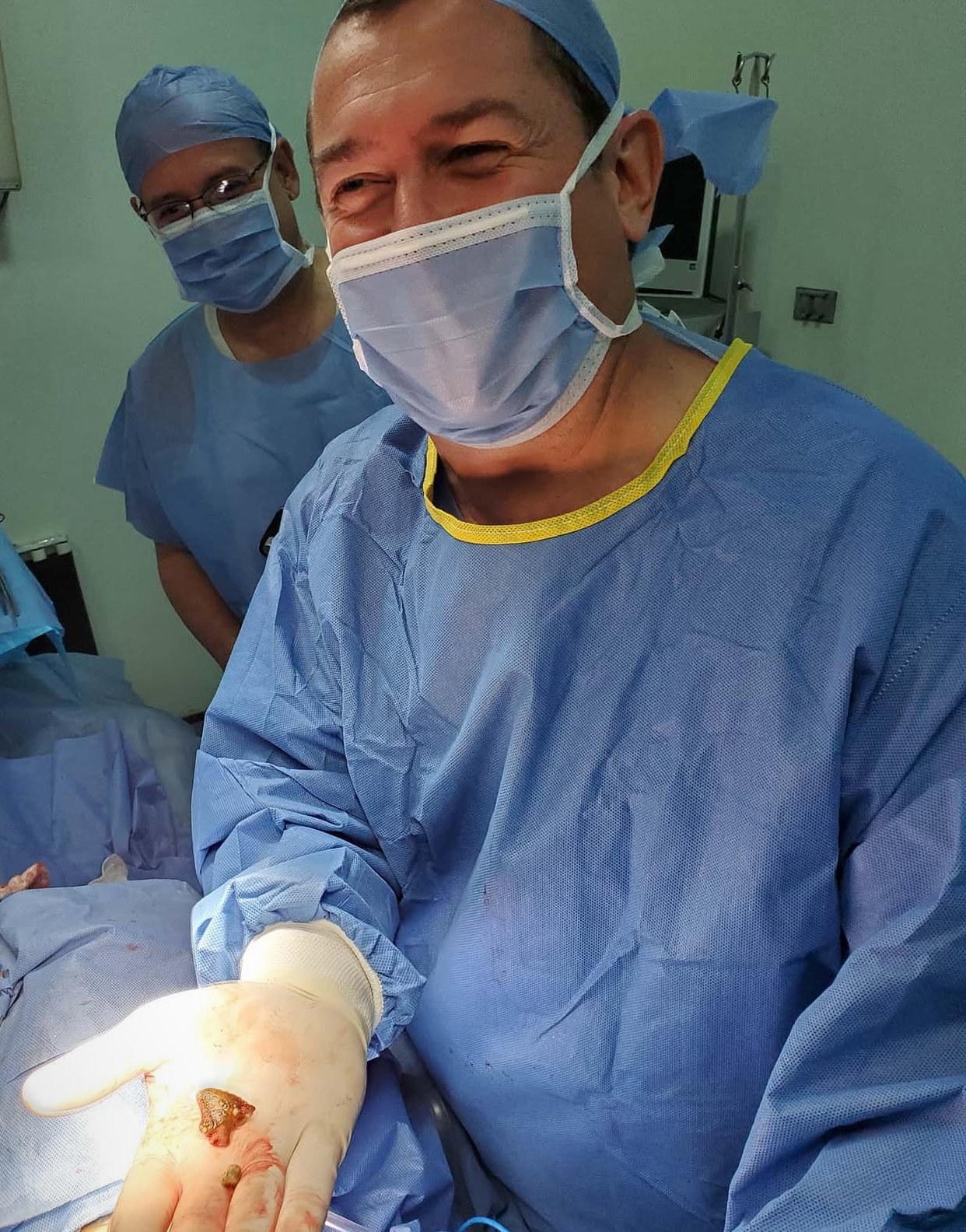 Dr. Gustavo Visbal, urólogo